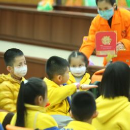 學(xué)美容護膚行業(yè)怎么樣？看看這個快速發(fā)展的行業(yè)吧！